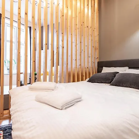 Apartman Slowackiego Yellow *