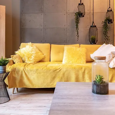 Slowackiego Yellow Apartman Katowice